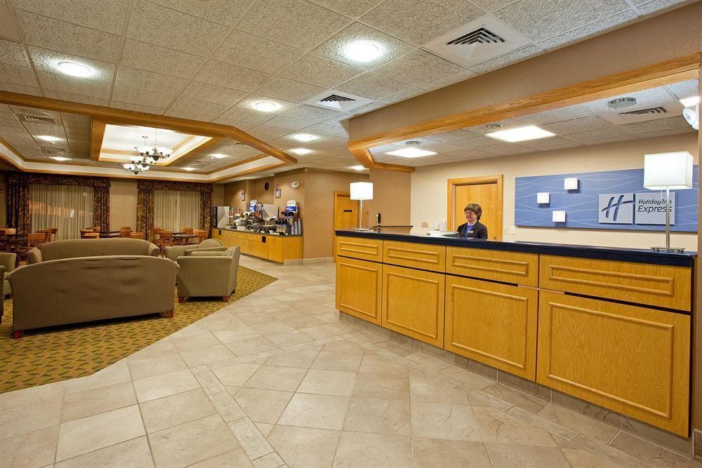 Holiday Inn Express & Suites Johnstown By Ihg Extérieur photo