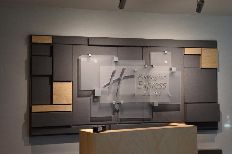 Holiday Inn Express & Suites Johnstown By Ihg Extérieur photo