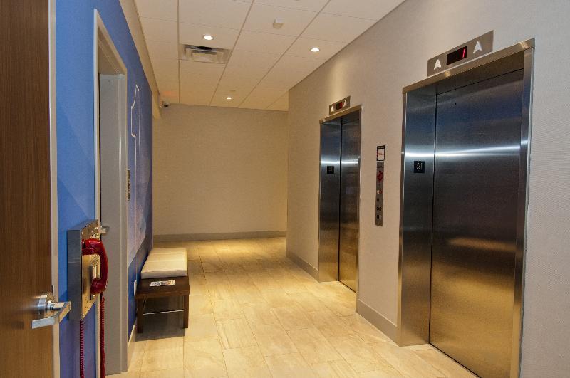Holiday Inn Express & Suites Johnstown By Ihg Extérieur photo